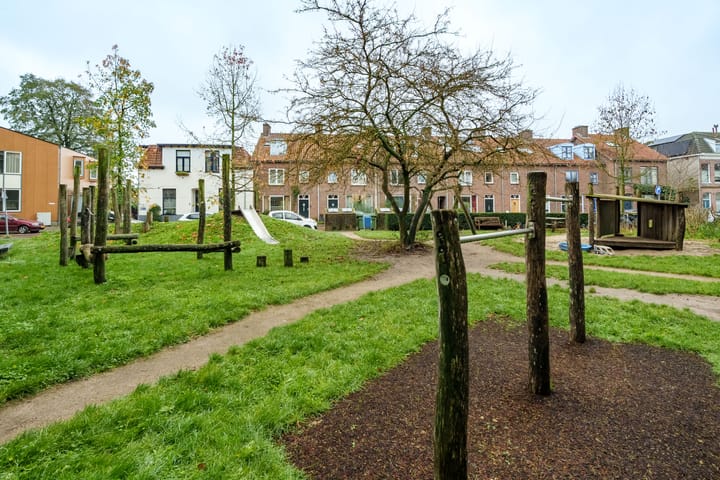 Photo 27 of Niemeijerstraat 28