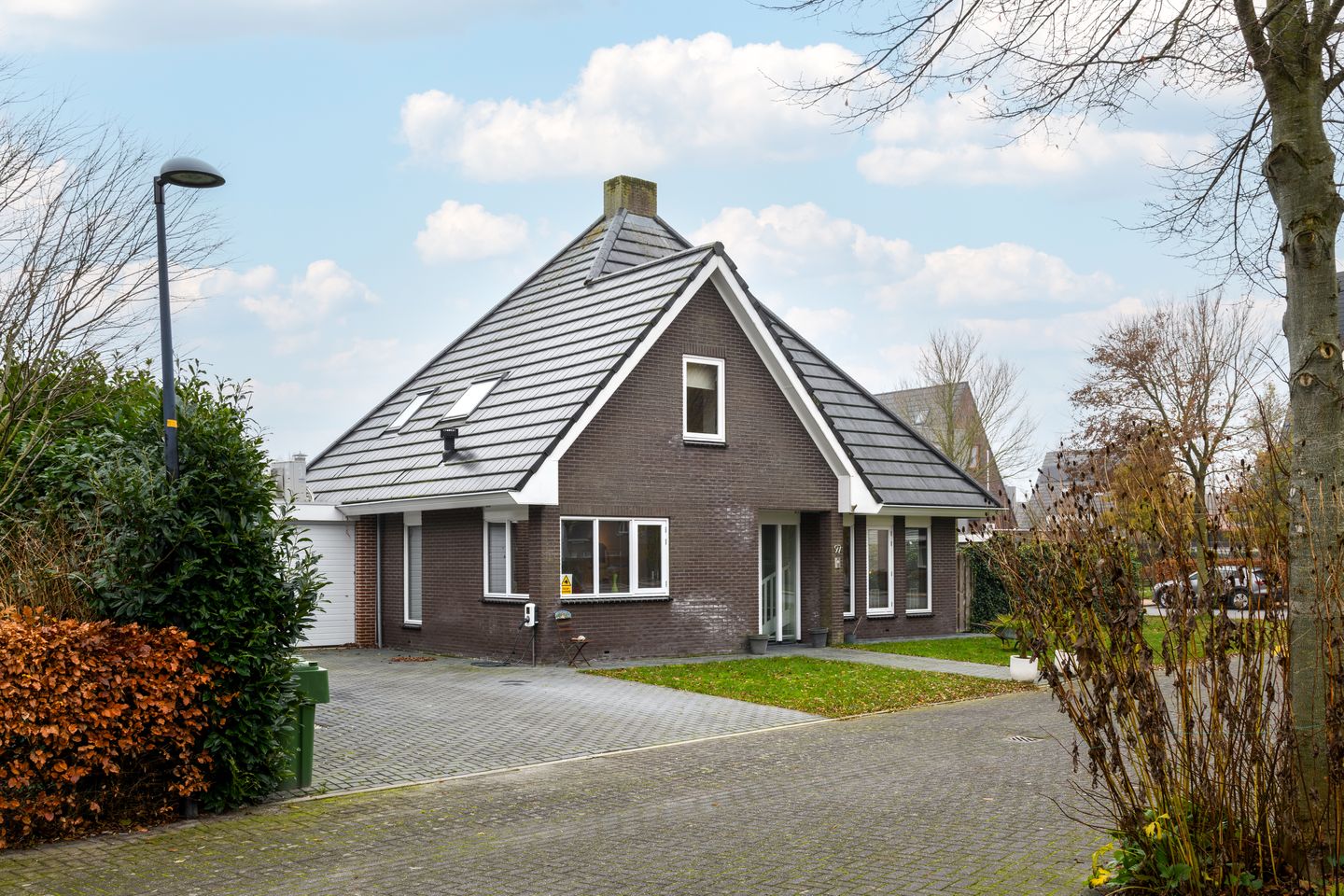 Foto 35 van Nienke van Hichtumweg 97