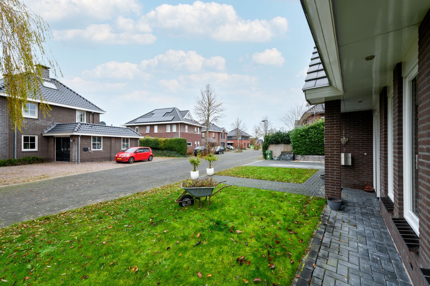 Foto 44 van Nienke van Hichtumweg 97