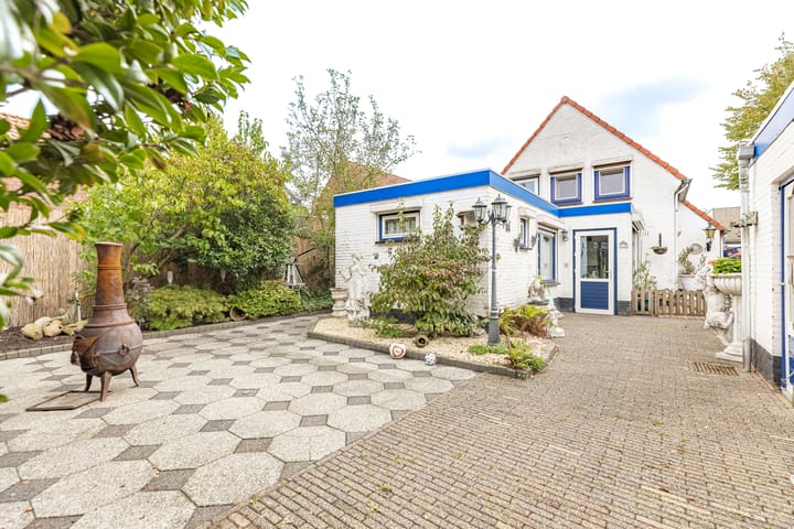 Photo 4 of Sint Janstraat 1