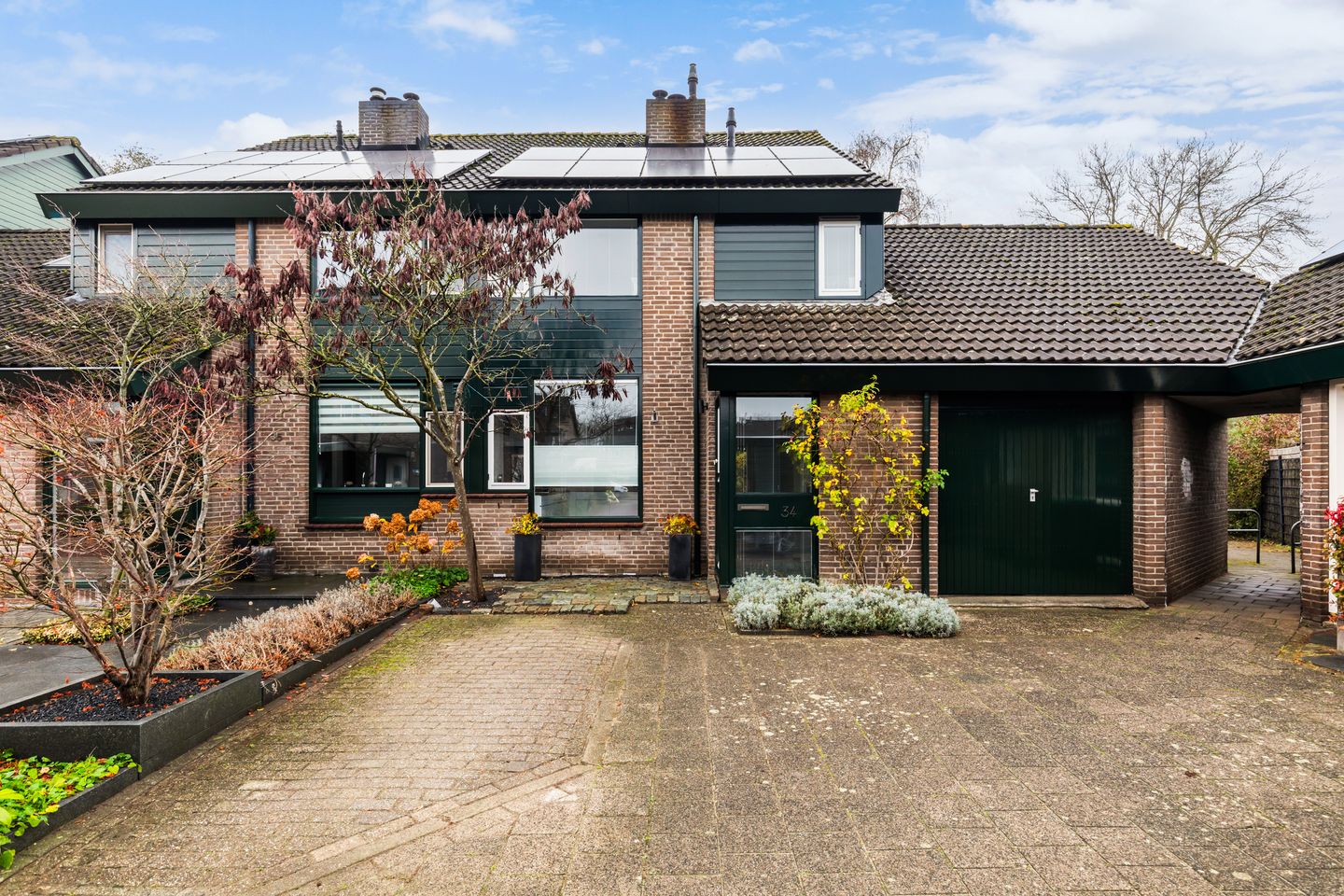 Foto 1 van Zwaluwenburg 34