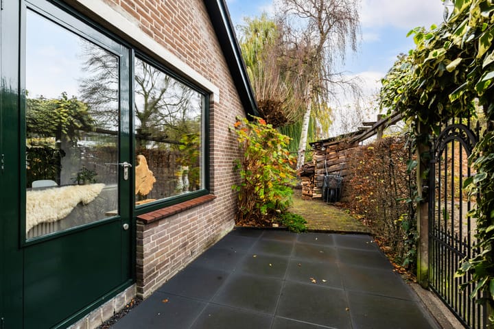 Foto 47 van Zwaluwenburg 34