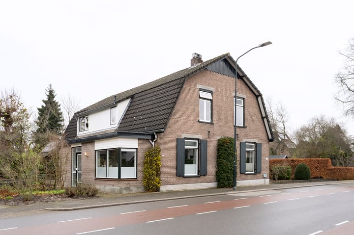 Hoofdweg 33