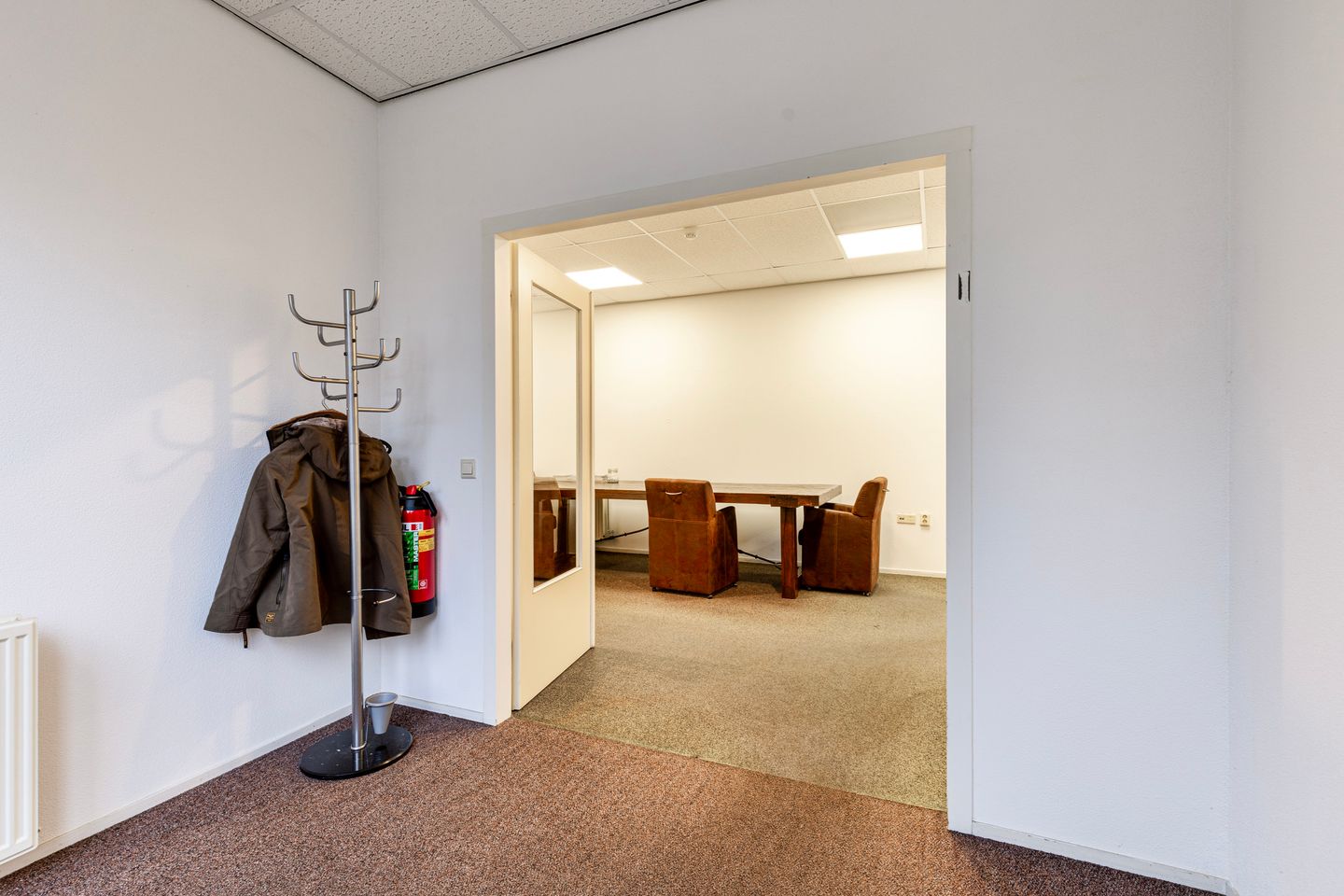 Bekijk foto 2 van De Neerheide 12-a