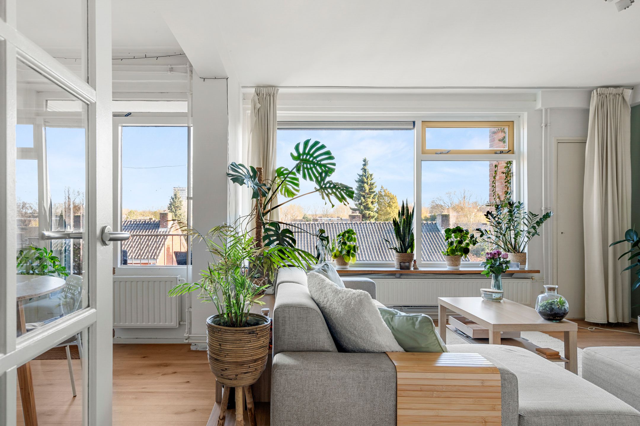 Foto 12 van Van 't Hoffstraat 23-II