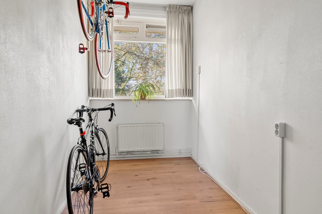 Foto 28 van Van 't Hoffstraat 23-II