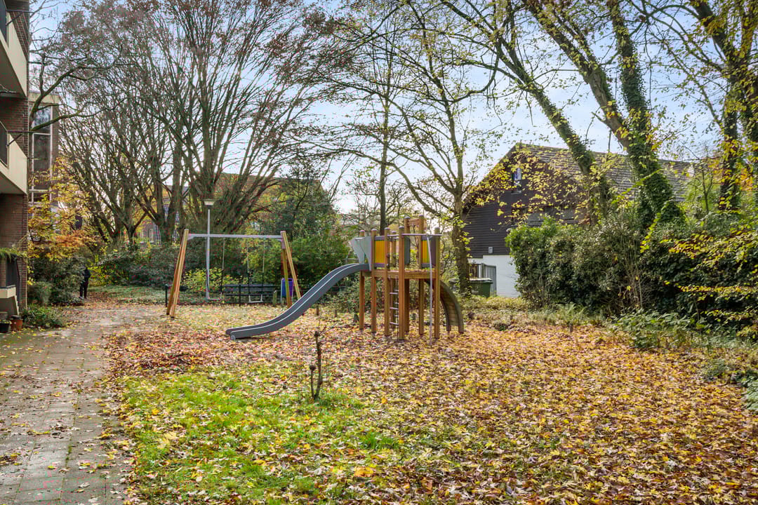 Foto 31 van Van 't Hoffstraat 23-II