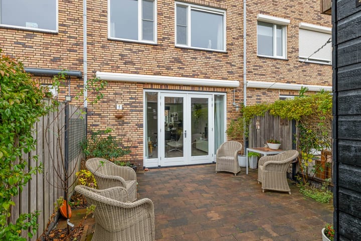 Foto 23 van Sneekermeerplantsoen 24