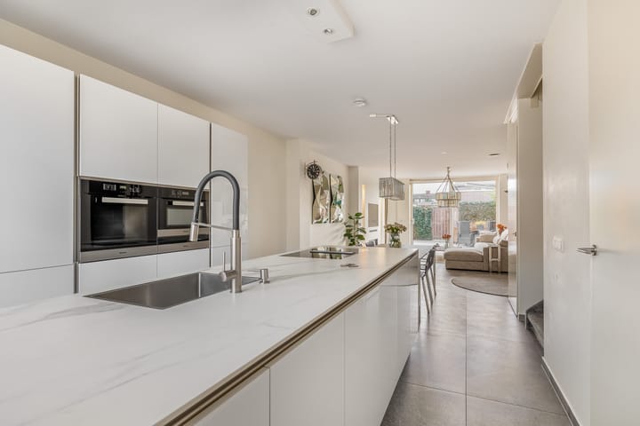 Photo 22 of Ellen Vogelstraat 16