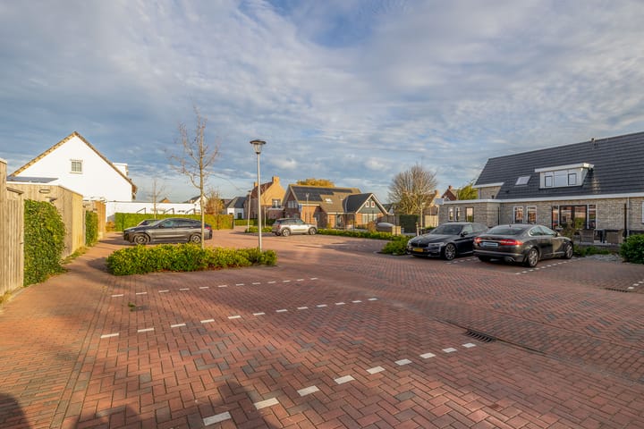 Photo 44 of Ellen Vogelstraat 16