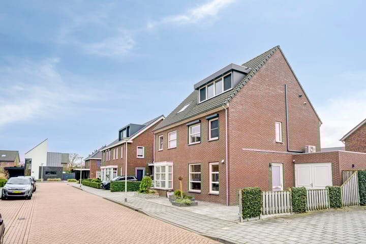 Foto 3 van Avondrood 30