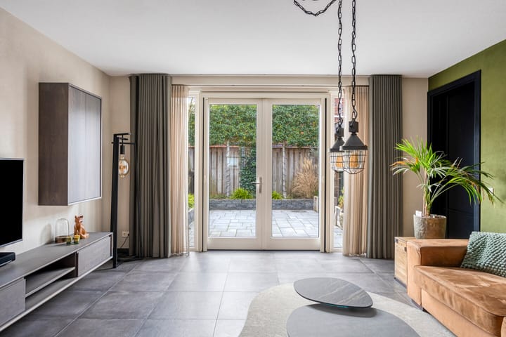 Photo 13 of Avondrood 30