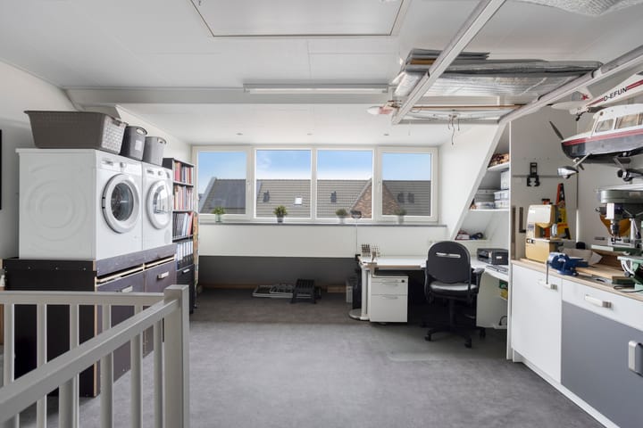 Photo 27 of Avondrood 30