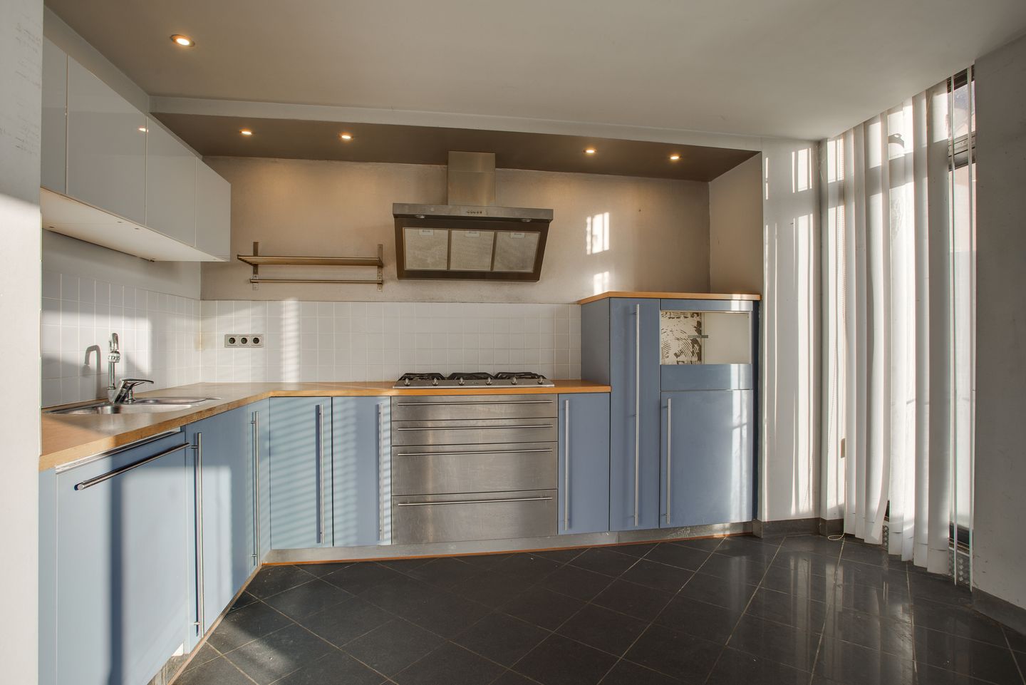 Photo 14 of Stan Laurelstrook 12