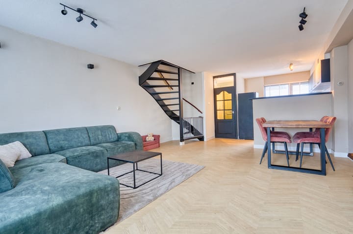 Foto 2 van Anemonenlaan 94