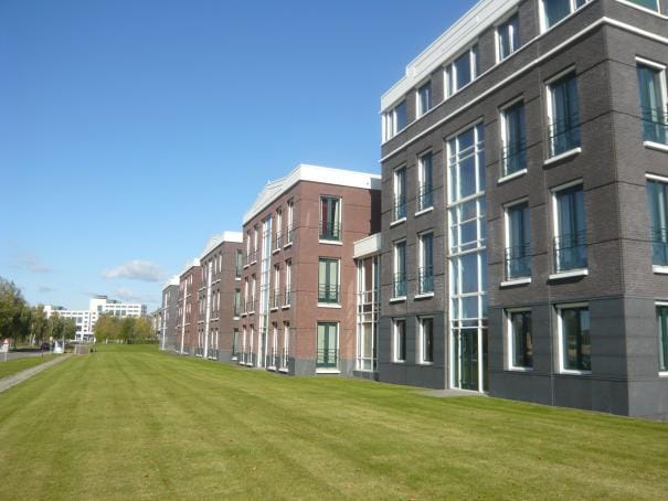 Bekijk foto 2 van Röntgenlaan 9