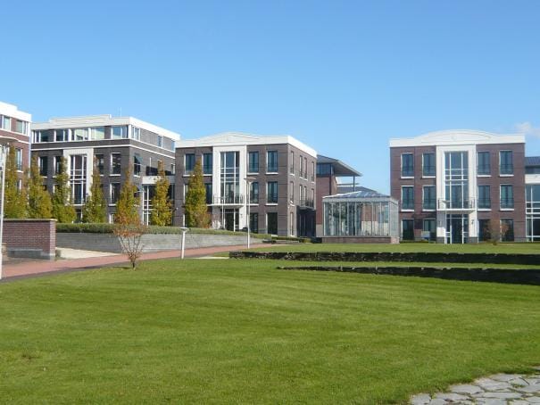 Bekijk foto 3 van Röntgenlaan 9