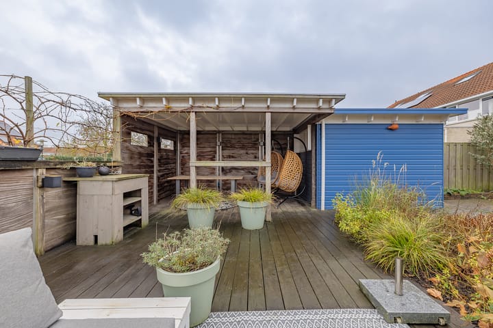 Photo 33 of Keizer Karelhof 17