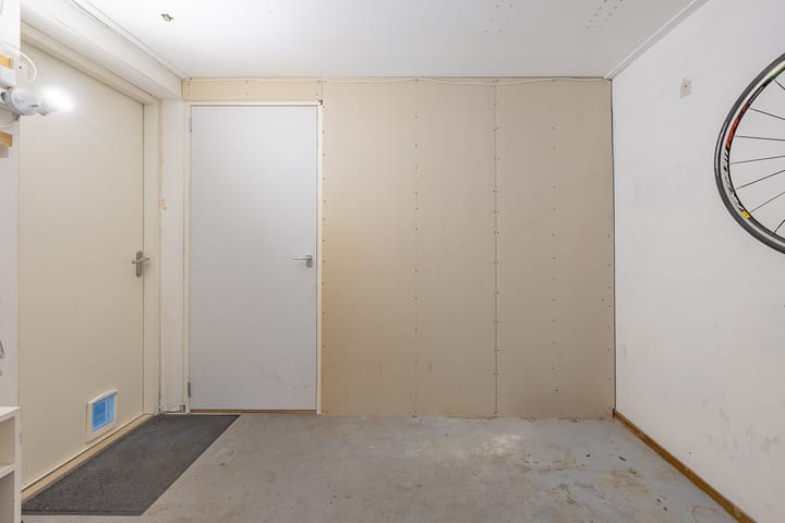 Photo 68 of Keizer Karelhof 17