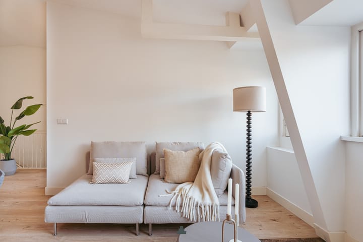 Photo 8 of Oetewalerstraat 30-2