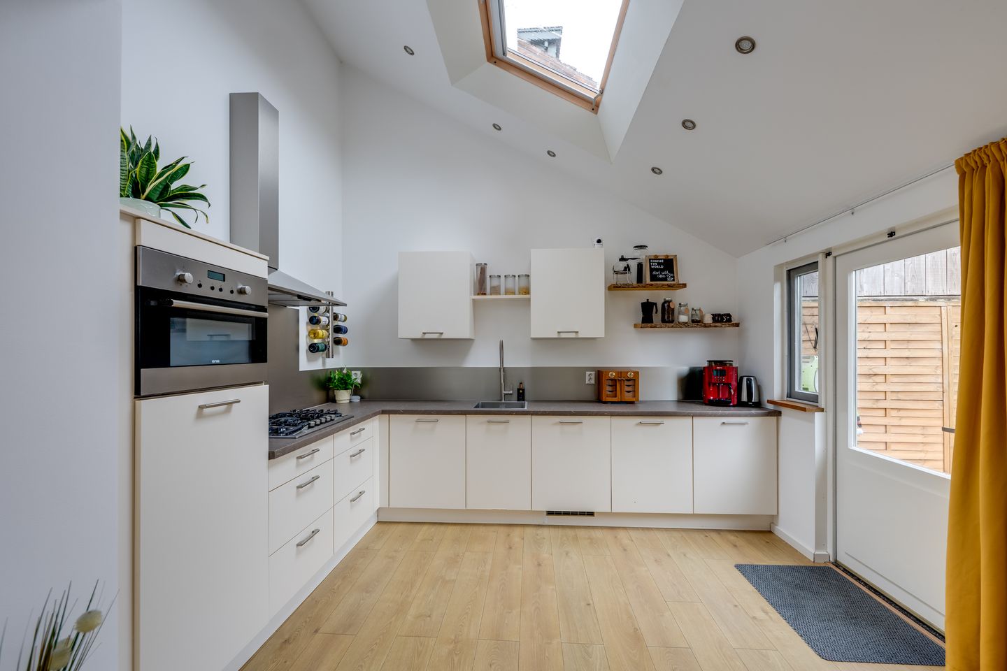 Foto 4 van Adamastraat 5