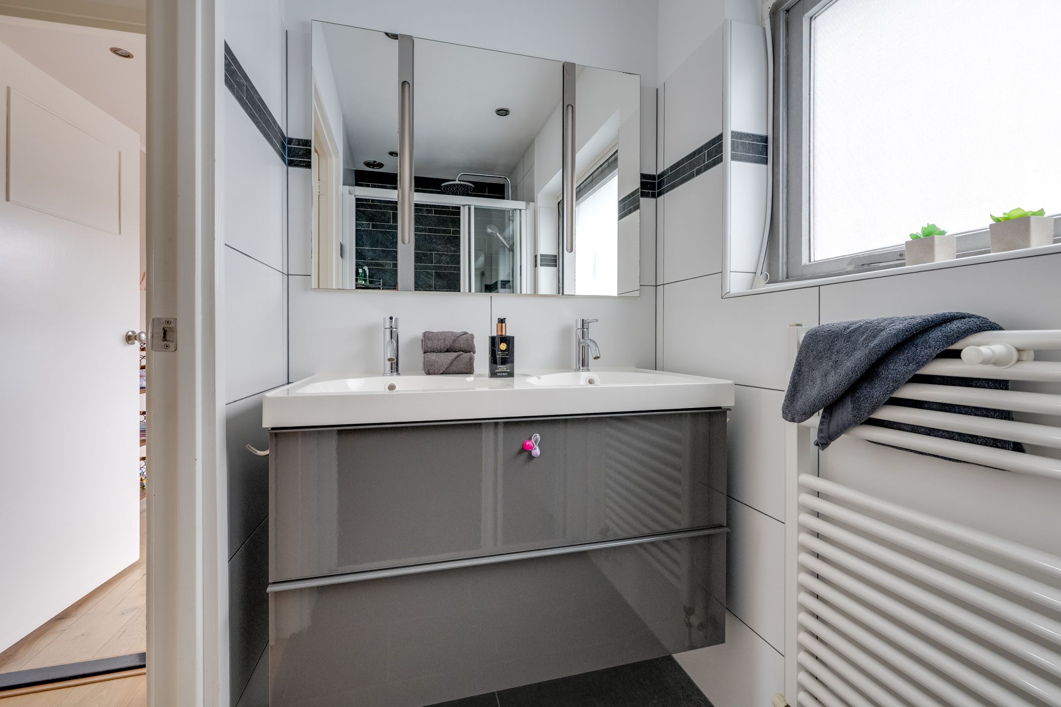 Foto 24 van Adamastraat 5