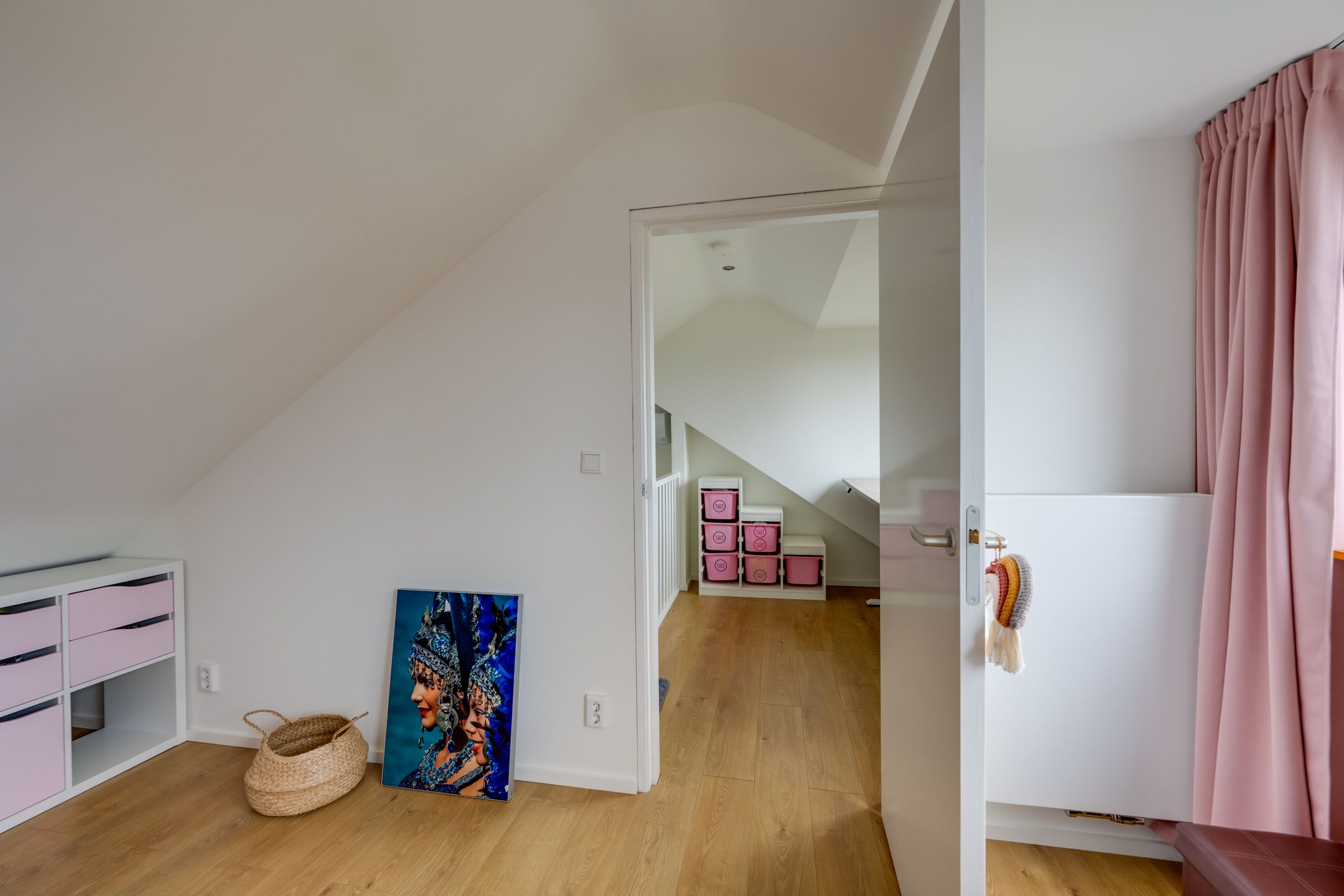 Foto 33 van Adamastraat 5