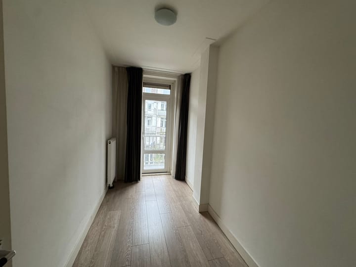 Foto 8 van Ruysdaelstraat 15-2