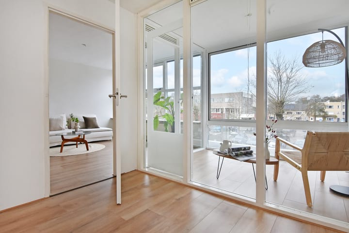 Photo 14 of Middenmolenplein 42