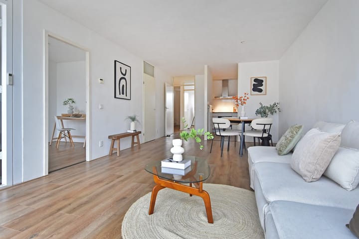 Photo 17 of Middenmolenplein 42