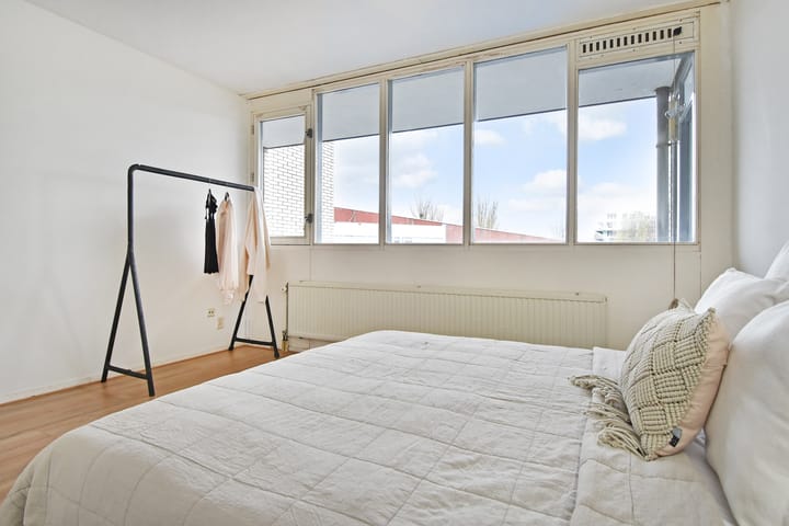 Photo 23 of Middenmolenplein 42