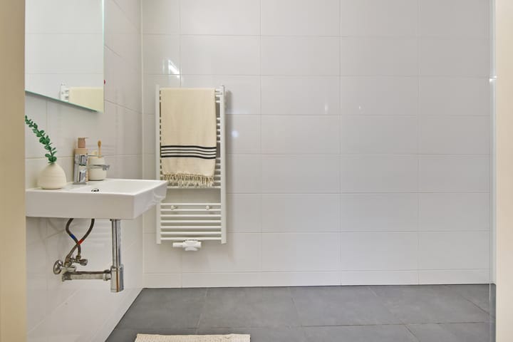 Photo 26 of Middenmolenplein 42