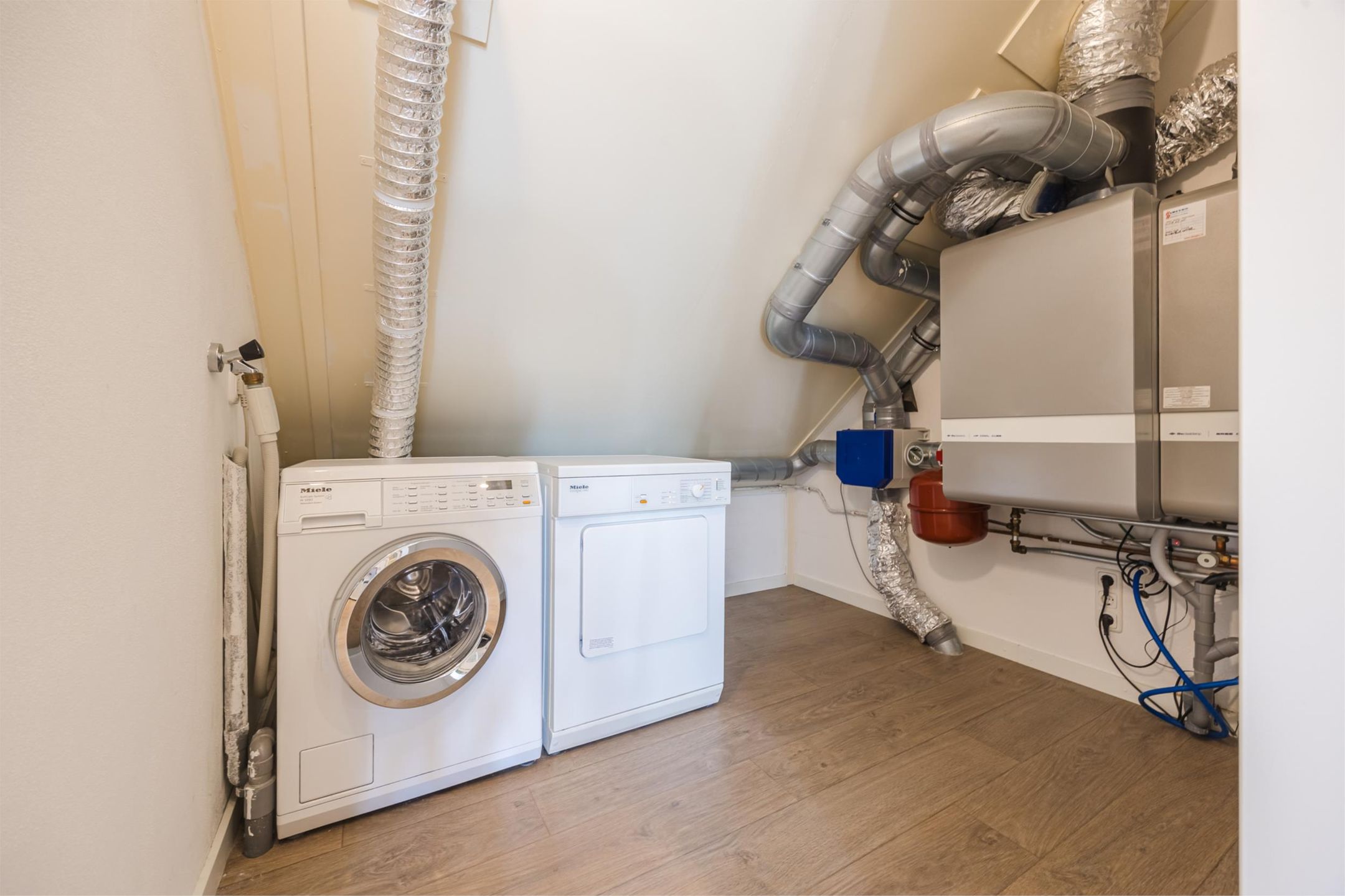 Foto 36 van Jurriaen Andriessenstraat 11