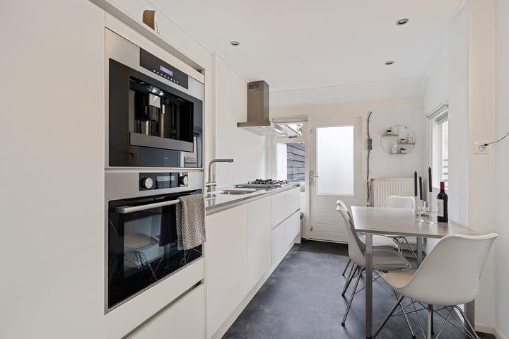 Photo 14 of H.N. Werkmanstraat 1