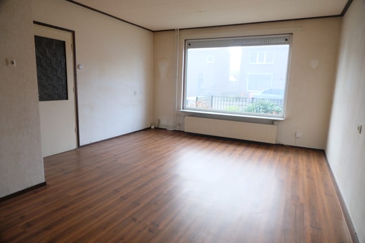 Photo 2 of Lijsterbesstraat 32