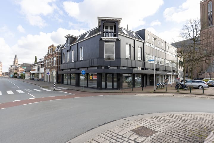 Kerkstraat 2-4, Bussum