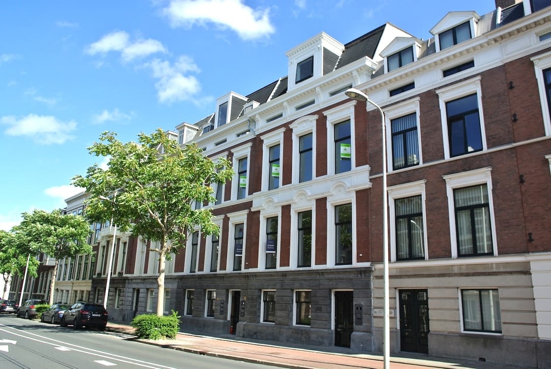 Photo 2 of Laan Copes van Cattenburch 77-A