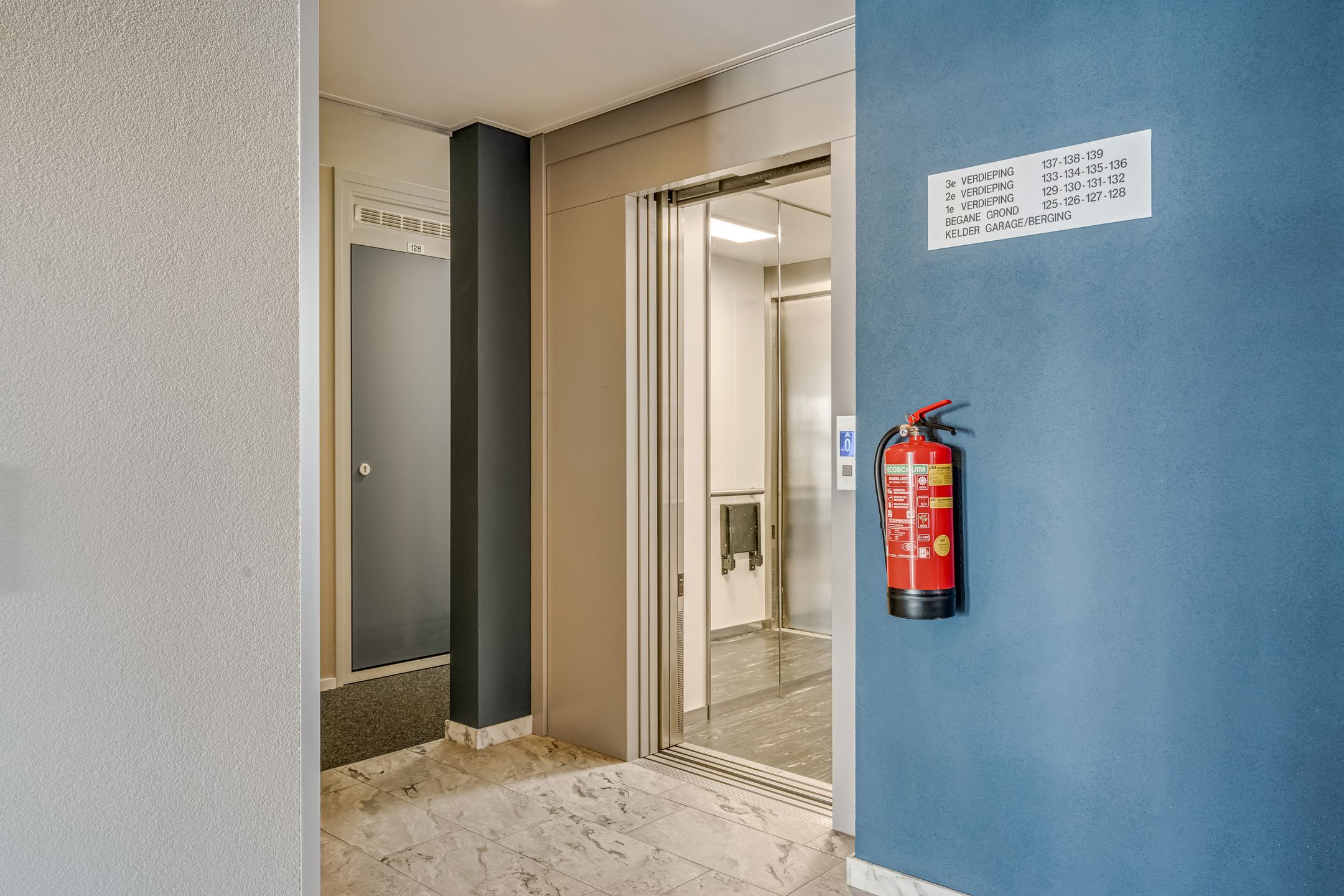 Photo 9 of Visserseiland 129