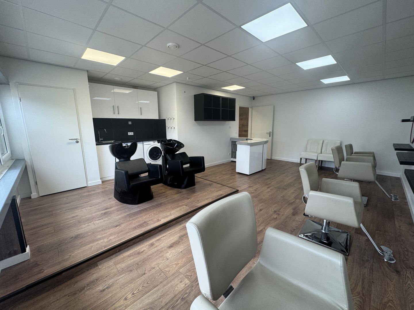 View photo 3 of Markerkant 10 7-C