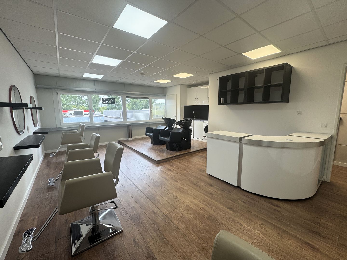 View photo 2 of Markerkant 10 7-C