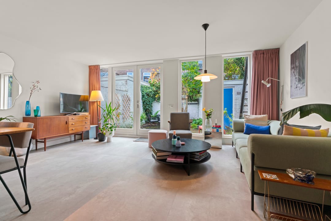 Photo 11 of Biezenstraat 31