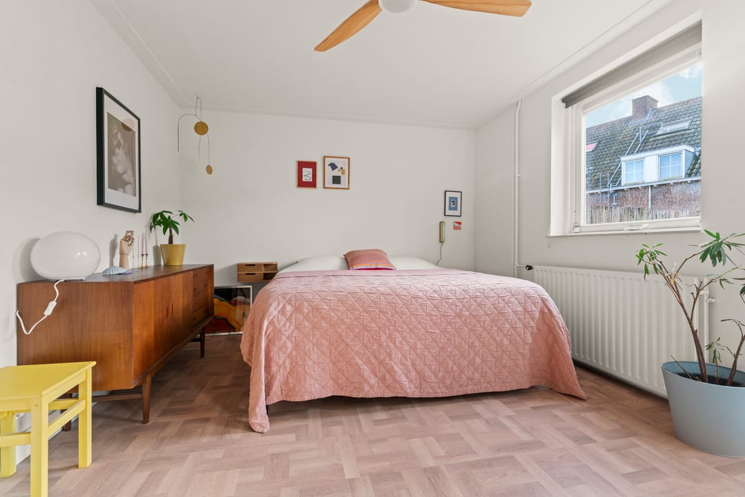 Photo 23 of Biezenstraat 31