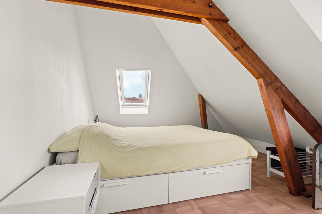 Photo 37 of Biezenstraat 31