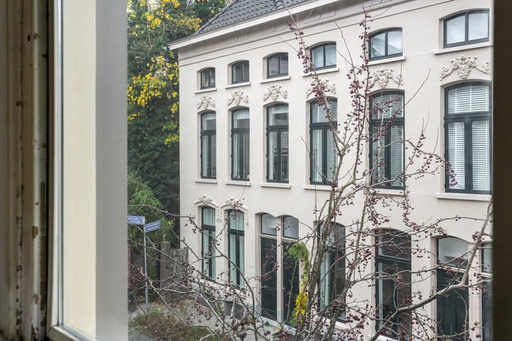 Foto 11 van Driekoningendwarsstraat 60-2