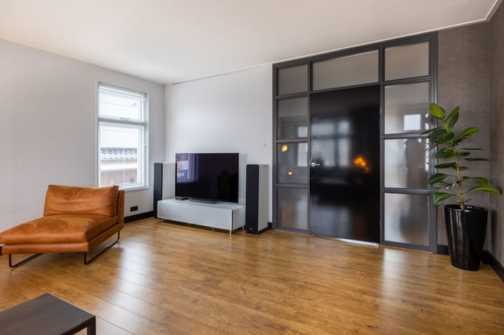 Foto 31 van Leeuwarderweg 11