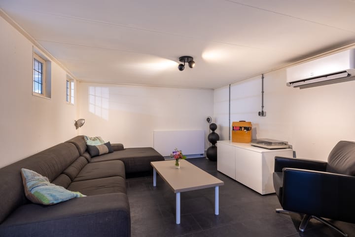 Foto 68 van Leeuwarderweg 11