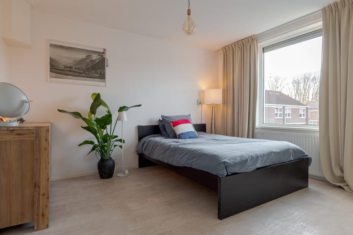 Foto 24 van Begoniastraat 38