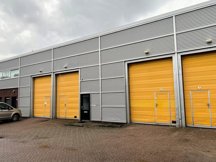 De Plaats 9, Hendrik-Ido-Ambacht