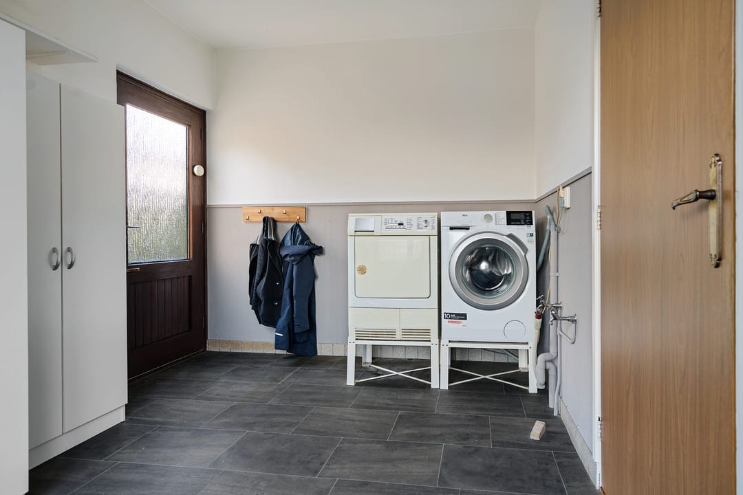 Photo 22 of Vaart NZ 104