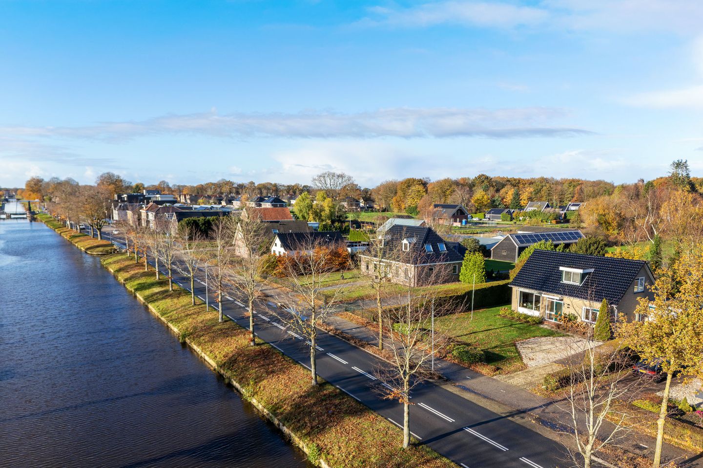 Photo 50 of Vaart NZ 104